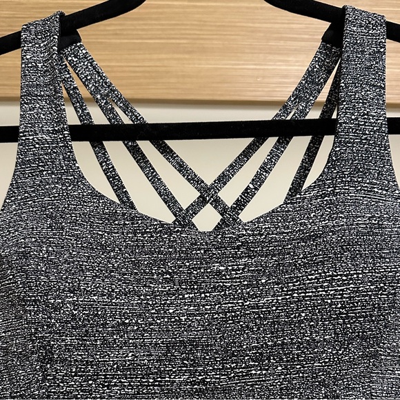 Lululemon Free To Be Serene Bra - Picture 5 of 9